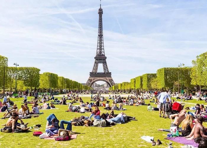 Elegant Near The Eiffel Tower And Invalides Appartamento Parigi